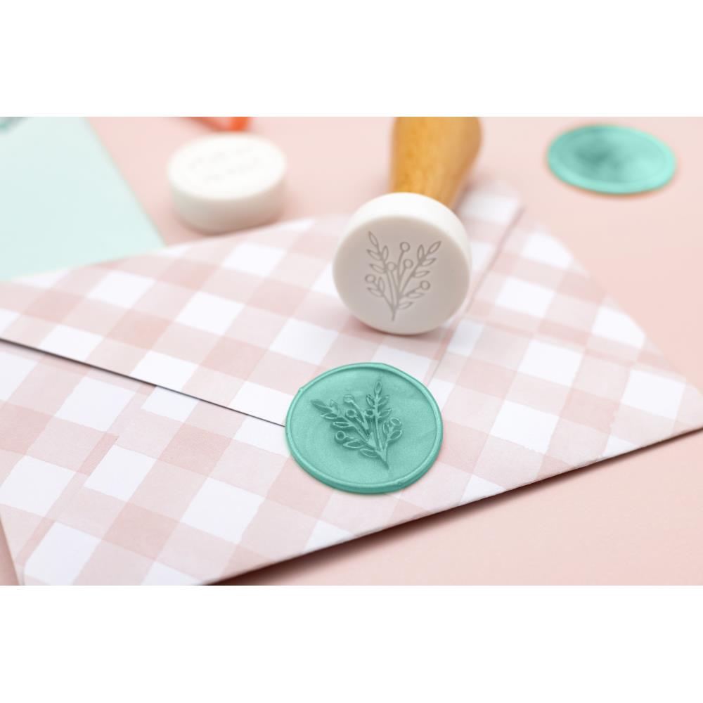 We R Memory Keepers Envelope Seal Kit - With Love