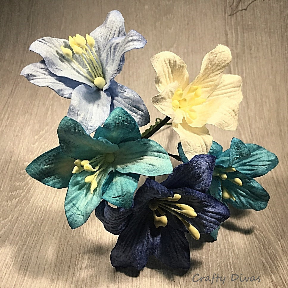 Mulberry Lily Flowers Large - Shades of Blue