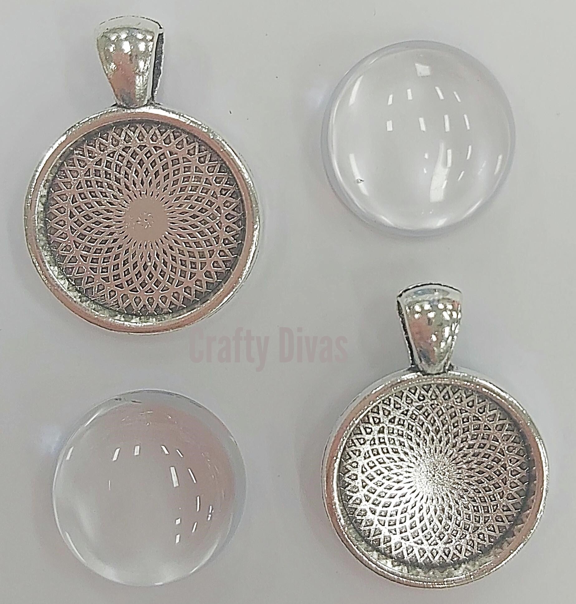 Round Silver Pendant with Cabochon Setting 2