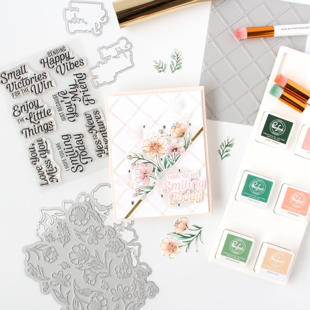 Pinkfresh Studio Stencils - Breezy Blossoms